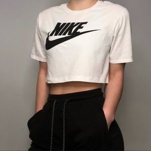 NIKE Crop Top T-shirt Size XL